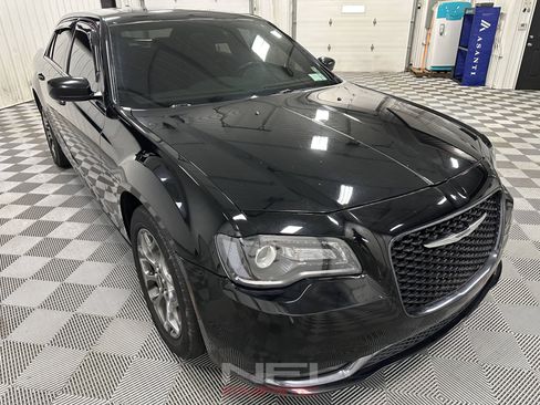 Used 2016 Chrysler 300 S AWD/4WD image 5