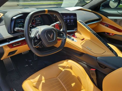 Used 2023 Chevrolet Corvette Stingray Premium Conv w/ 3LT RWD image 8