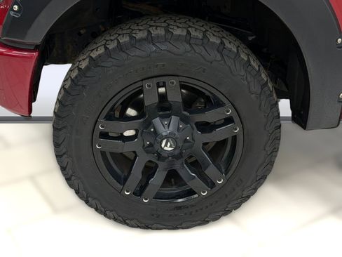 Used 2017 Ford F150 Lariat w/ Equipment Group 502A Luxury image 10