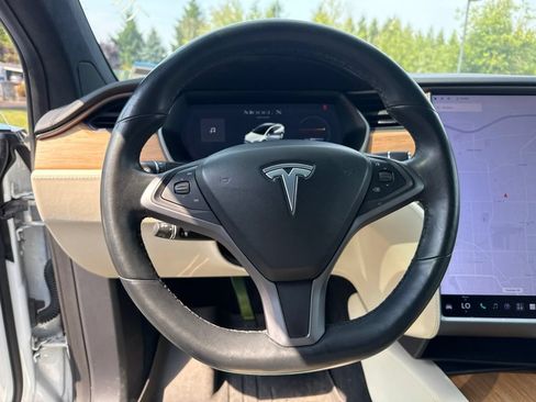 Used 2019 Tesla Model X Long Range AWD/4WD image 10