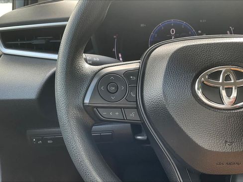 Used 2026 Toyota Corolla LE FWD image 23