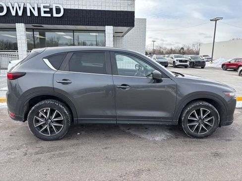 Used 2018 MAZDA CX-5 Touring w/ Preferred Equipment Package image 4