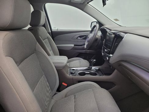 Used 2018 Chevrolet Traverse LT FWD image 21