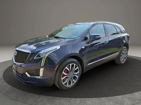 Used 2024 Cadillac XT5 Sportv w/ Technology Package AWD/4WD image 2