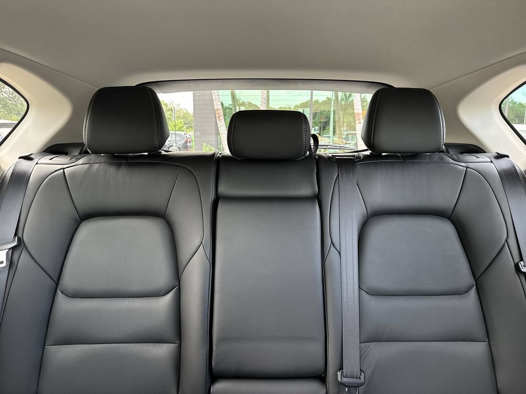 Certified 2025 MAZDA CX-5 AWD 2.5 S w/ Select Package image 18