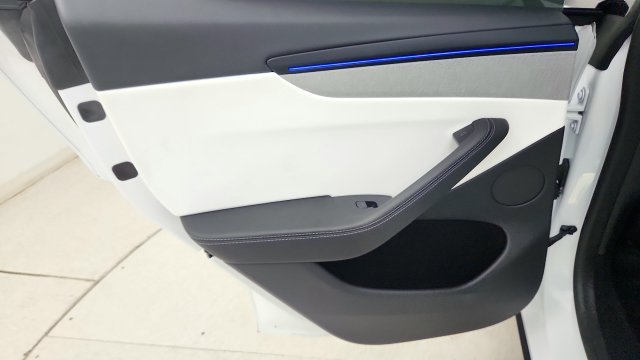 Used 2026 Tesla Model Y AWD image 42