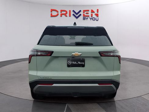 New 2026 Chevrolet Equinox LT w/ Convenience Package II image 4