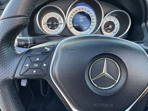 Used 2015 Mercedes-Benz E 400 Cabriolet image 31