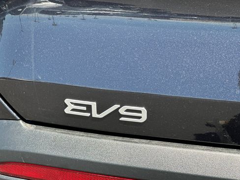 New 2026 Kia EV9 Light RWD image 28