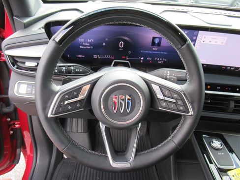 Used 2025 Buick Enclave Avenir w/ Super Cruise Package image 18