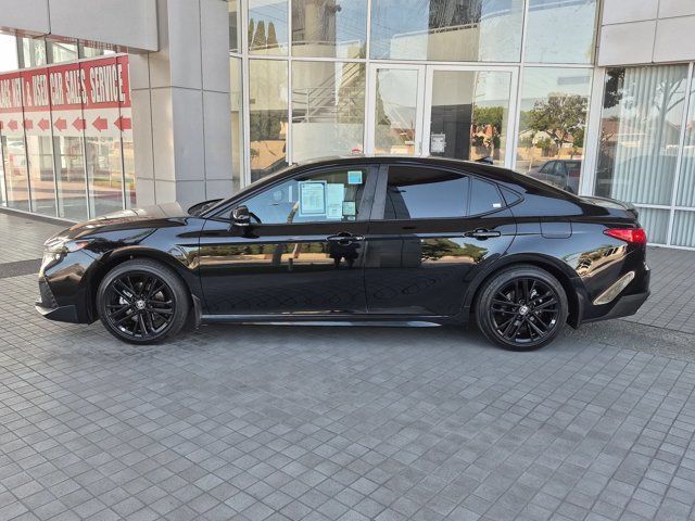 Used 2025 Toyota Camry SE FWD image 12