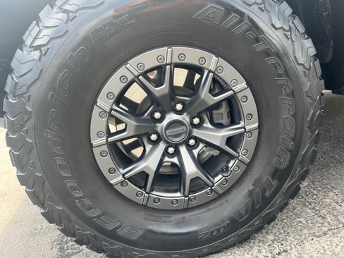 Used 2022 Ford F150 Raptor w/ Raptor 37 Performance Package AWD/4WD image 37