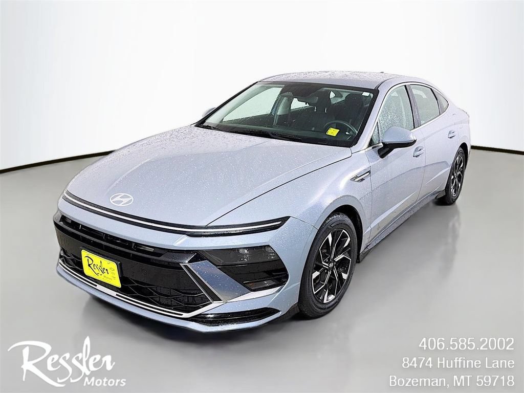 Used 2025 Hyundai Sonata SEL FWD image 1