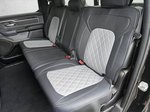 Used 2022 RAM 1500 Big Horn AWD/4WD image 17