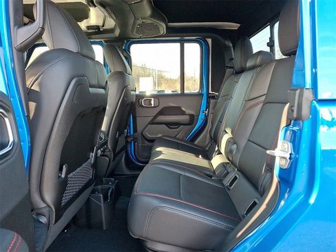 New 2026 Jeep Gladiator Rubicon image 6