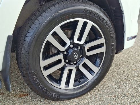 Used 2023 Toyota 4Runner Limited image 8