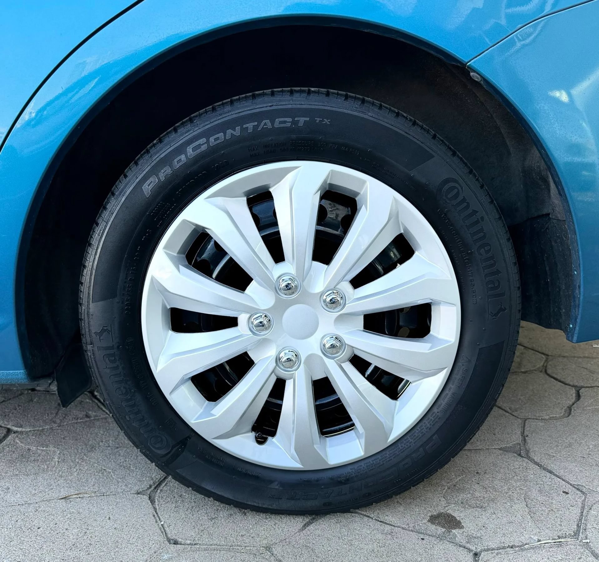 Used 2018 Subaru Impreza 2.0i AWD/4WD image 42