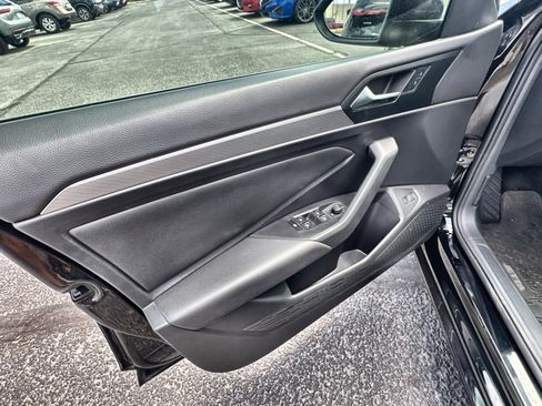 Used 2020 Volkswagen Jetta SE image 22