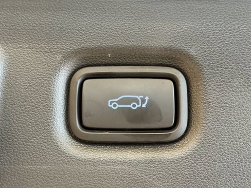 Used 2025 Hyundai Ioniq 5 Limited AWD/4WD image 43