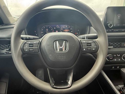 Used 2023 Honda Accord EX image 18
