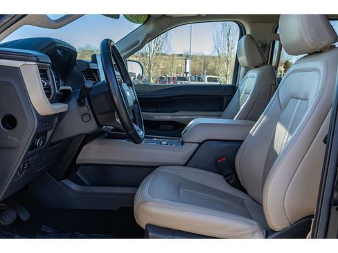 Used 2024 Ford Expedition Max Limited image 17
