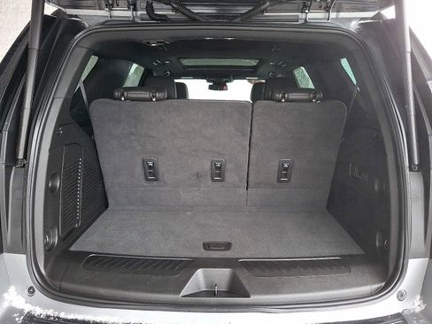 Used 2023 Chevrolet Tahoe LT w/ Luxury Package image 28