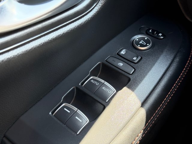 Certified 2025 Honda HR-V Sport image 30