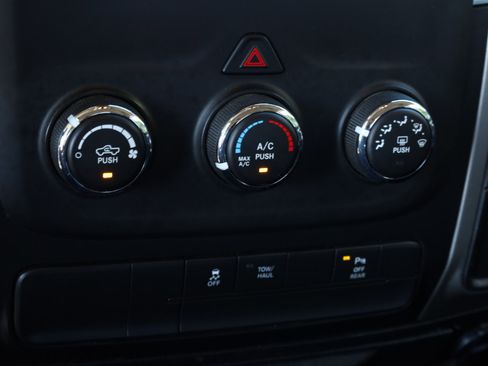 Used 2020 RAM 1500 Classic Warlock image 34