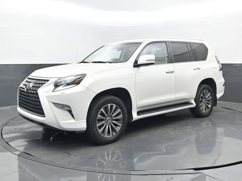 Used 2022 Lexus GX 460 Luxury w/ Accessory Package image 8