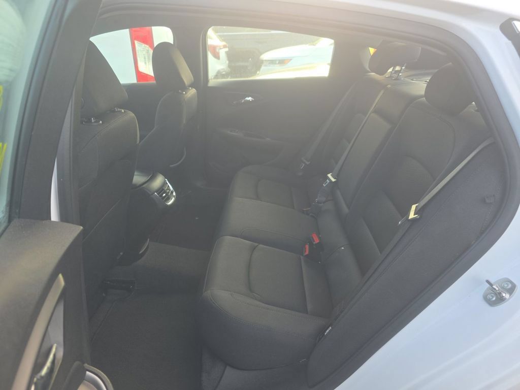 Used 2024 Chevrolet Malibu LT FWD image 7