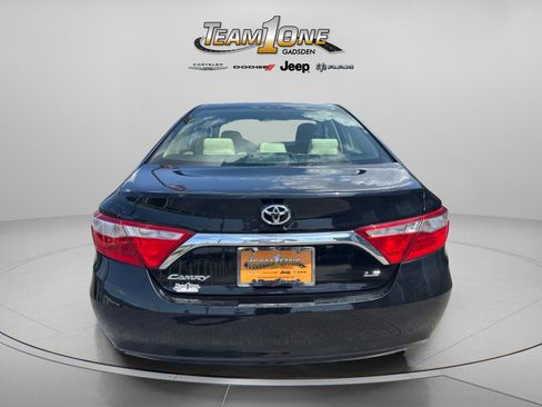 Used 2016 Toyota Camry LE FWD image 8