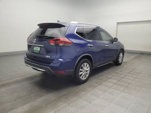 Used 2019 Nissan Rogue S w/ Special Edition Package FWD image 9