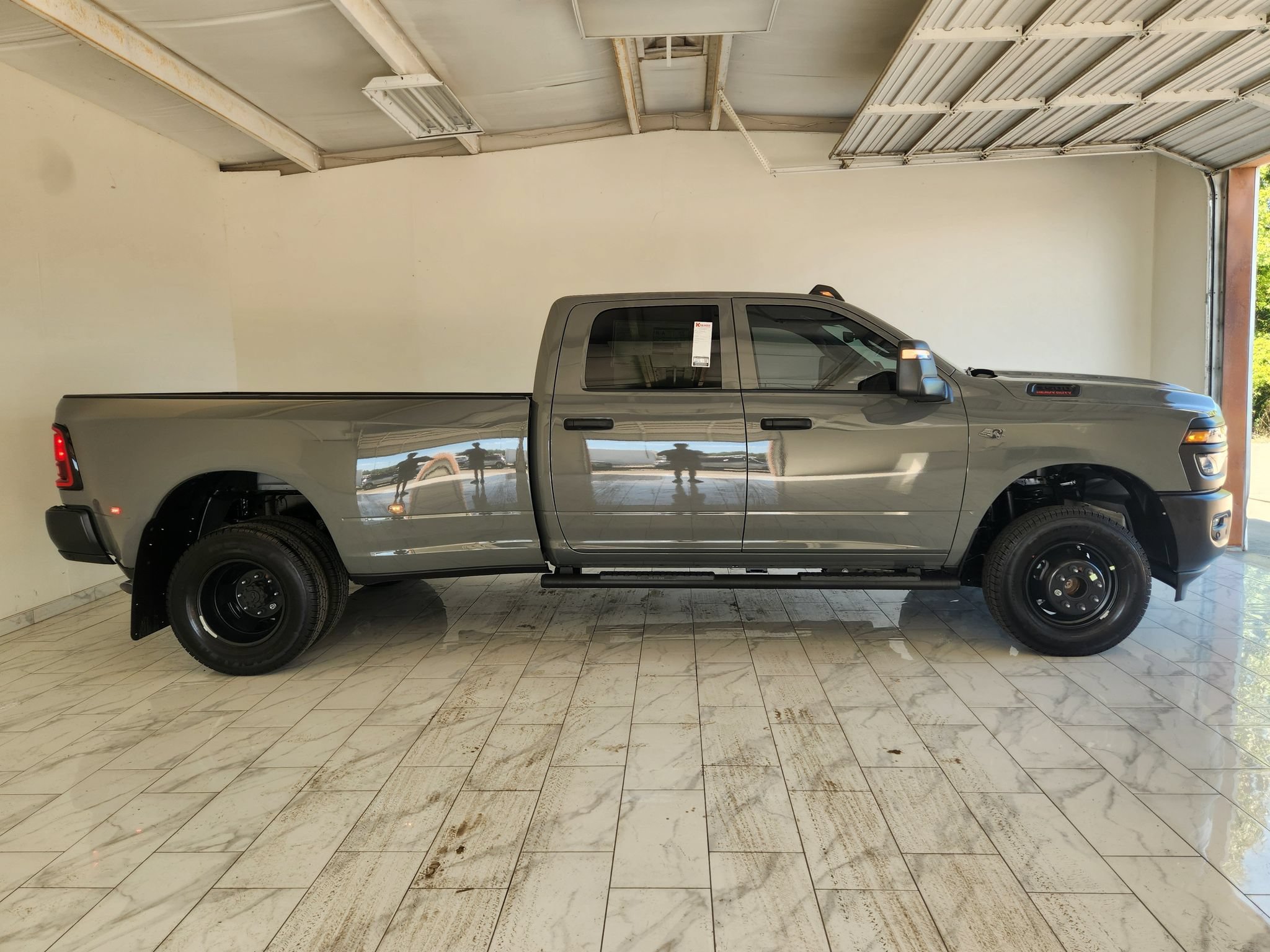 Used 2027 RAM 3500 Tradesman AWD/4WD image 4