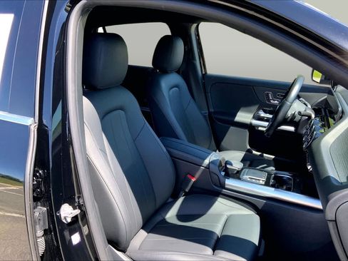 Certified 2023 Mercedes-Benz GLA 250 4MATIC image 8