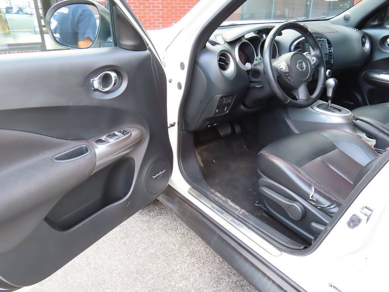 Used 2013 Nissan Juke SL AWD/4WD image 19