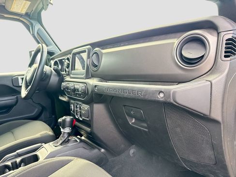 Used 2023 Jeep Wrangler Unlimited w/ Cold Weather Group AWD/4WD image 32