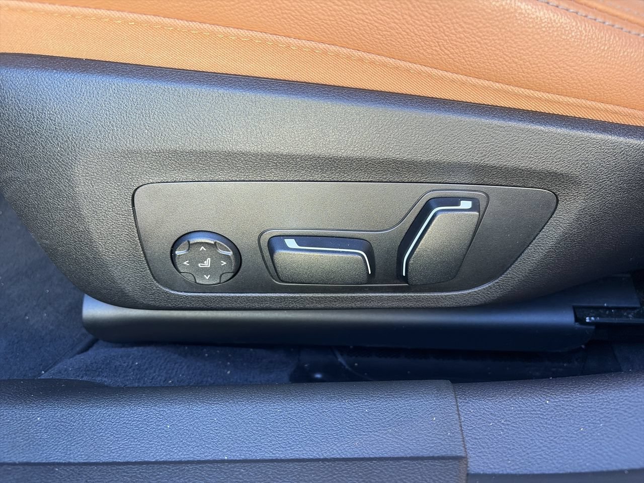 Used 2026 BMW 330i Sedan RWD image 15