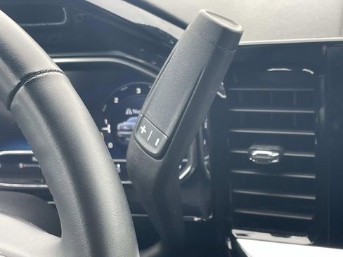 Certified 2024 Chevrolet Silverado 1500 LT image 23