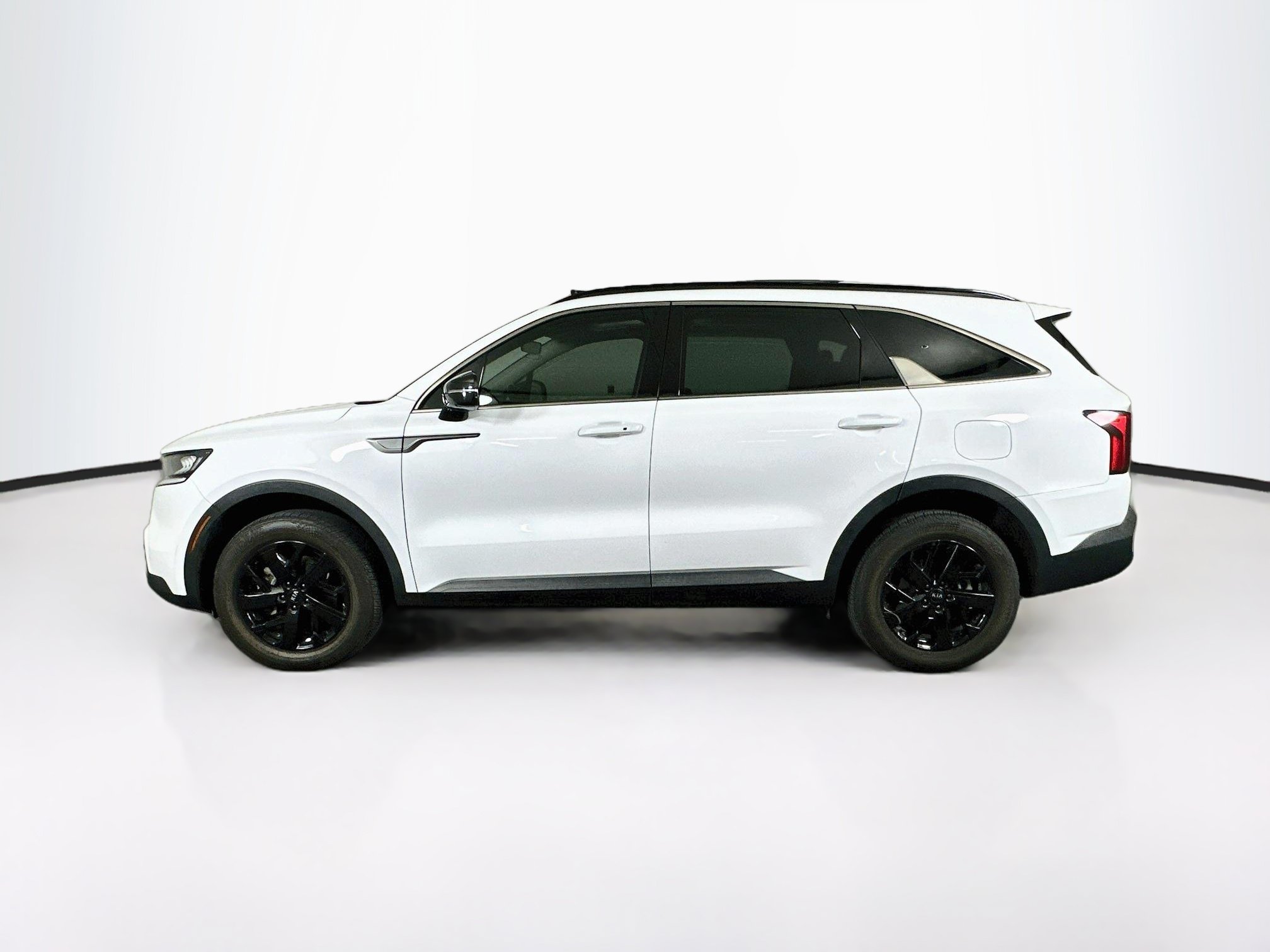 Used 2021 Kia Sorento S w/ Panoramic Sunroof Package AWD/4WD image 4