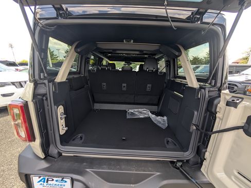New 2026 Ford Bronco Outer Banks AWD/4WD image 8