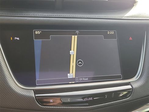 Used 2017 Cadillac XT5 Luxury w/ Driver Awareness Package image 21