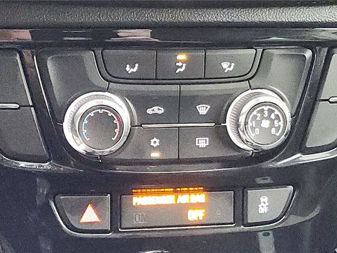 Used 2022 Buick Encore Preferred w/ Safety Package AWD/4WD image 23