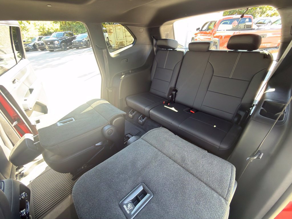 Used 2025 GMC Acadia Elevation w/ Elevation Premium Package AWD/4WD image 29