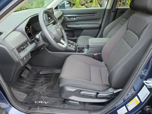 Certified 2025 Honda CR-V LX image 22
