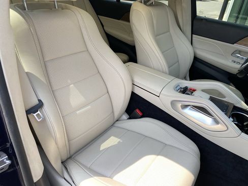 Used 2021 Mercedes-Benz GLE 350 4MATIC w/ Premium Package image 37