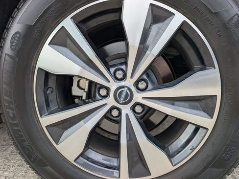 Used 2024 Nissan Murano SV FWD image 7