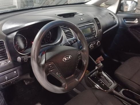 Used 2017 Kia Forte LX image 4