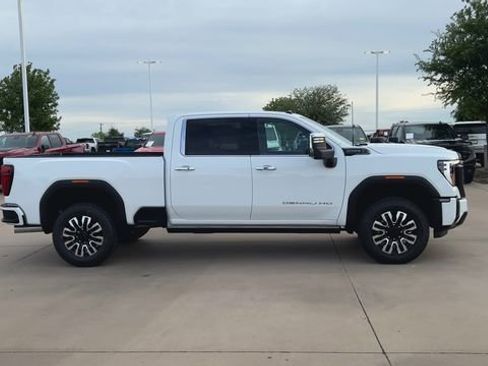 New 2026 GMC Sierra 2500 Denali Ultimate image 2