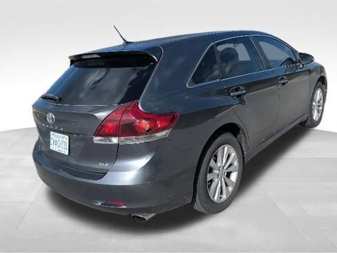 Used 2013 Toyota Venza XLE image 3