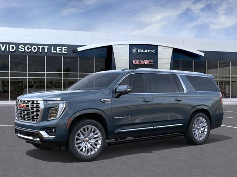New 2026 GMC Yukon XL Denali AWD/4WD image 2